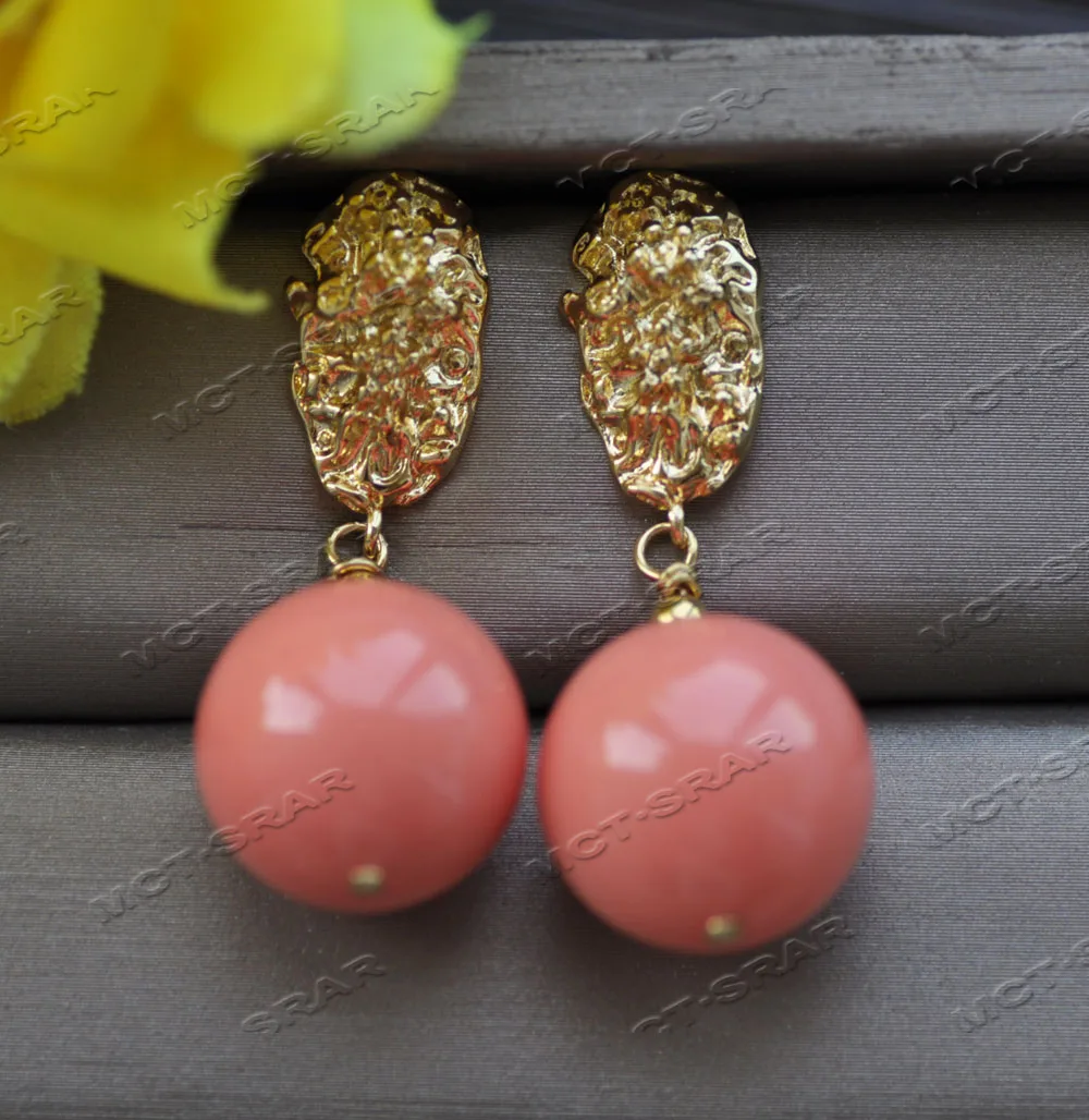 Z12145 16mm Round Coral-Pink South Sea Shell Pearl Dangle Earring