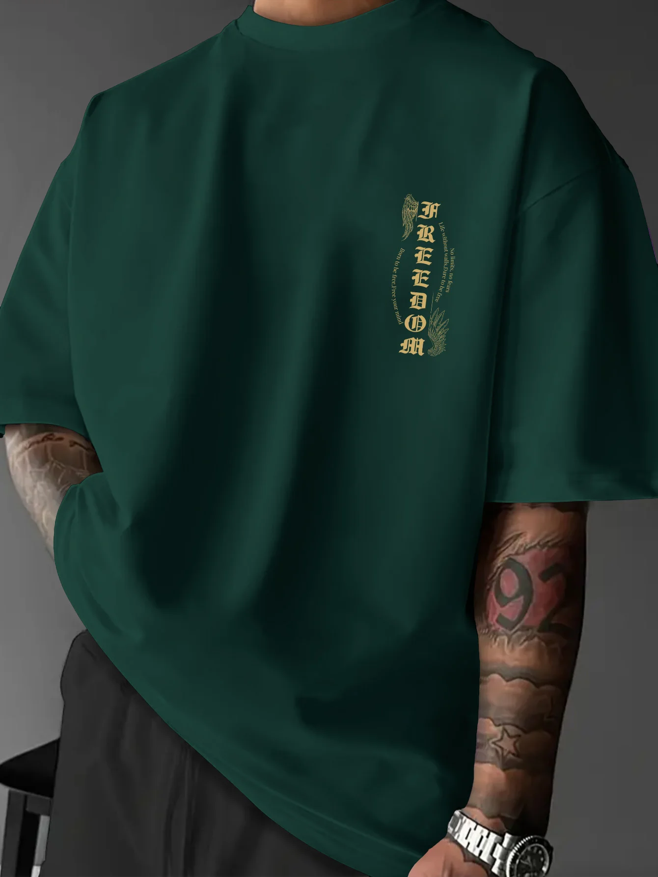 Men's Vintage Graffiti Style T-Shirt, Golden Gothic Freedom Letter Wings Back Graphic Print, Polyester, Loose Street Tee, S-XXL