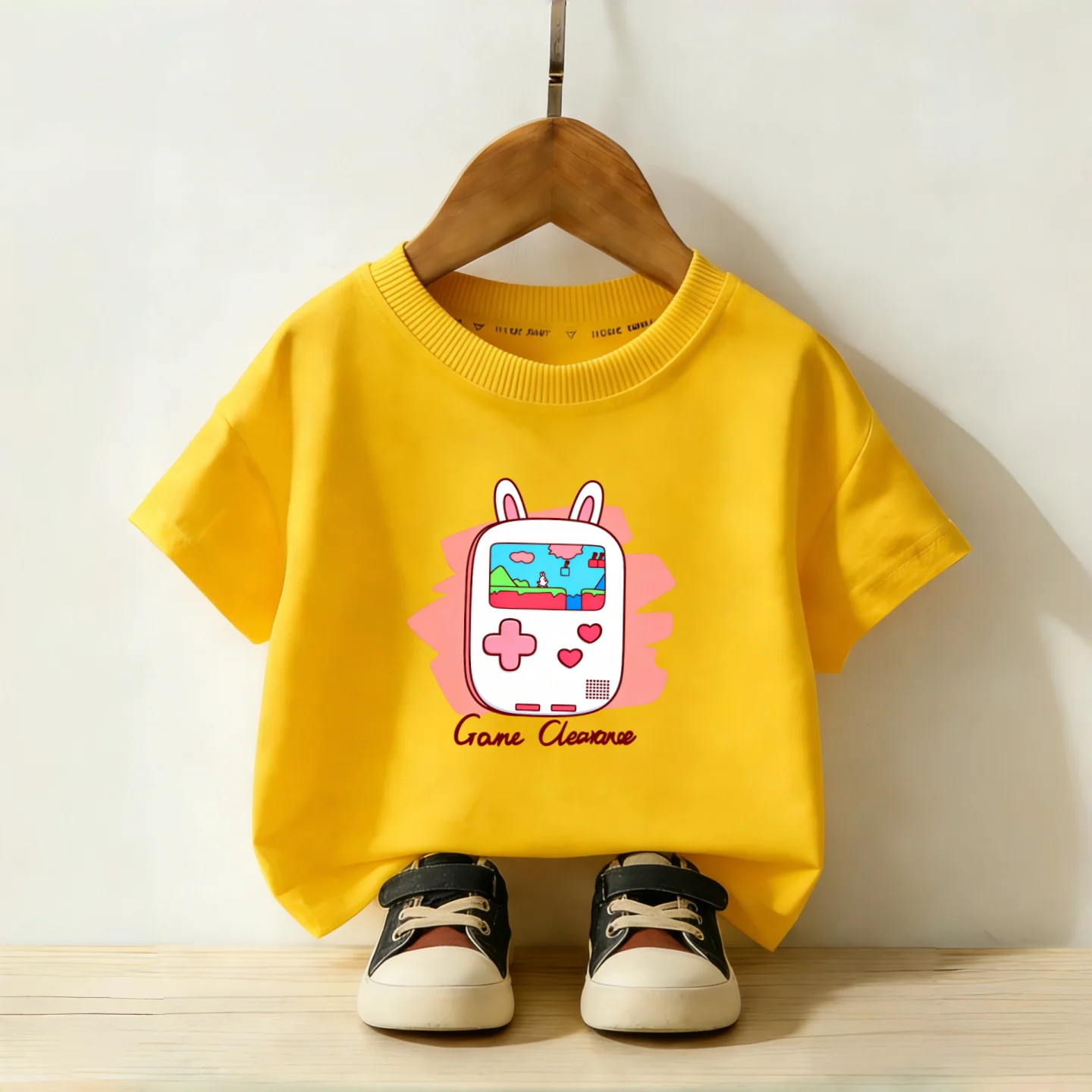 Leisure Style Cartoon Bunny Printed Children's Tshirt for Boys and Girls Short Sleeved Summer Round Neck Parent-child Outfit Top