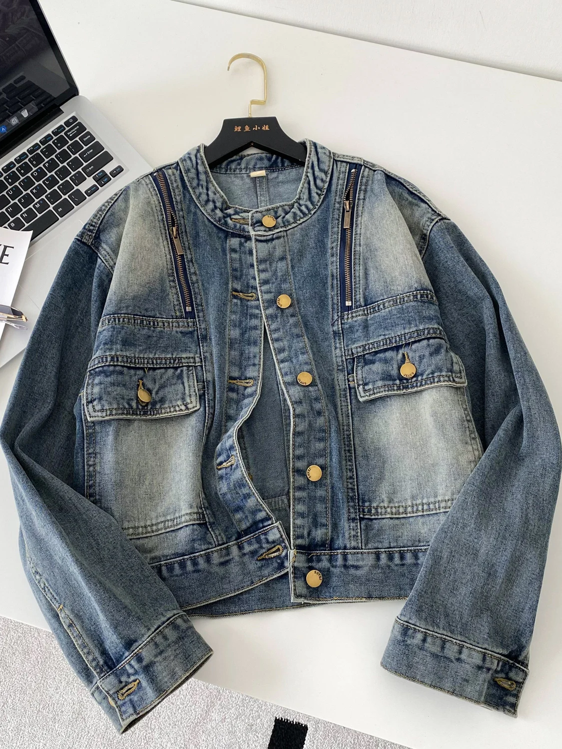 

Cool Spicy Retro Denim Jaet Women's Autumn Vintage round Ne Street ort Loose Casual Hot Girl Top Trendy Button up ort...
