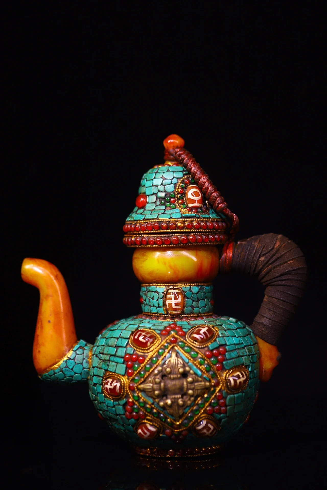 

7"Tibetan Temple Collection Old Beeswax Mosaic Gem gZi Beads Turquoise Kettle Six Character Proverbs Teapot Butter Pot Amulet