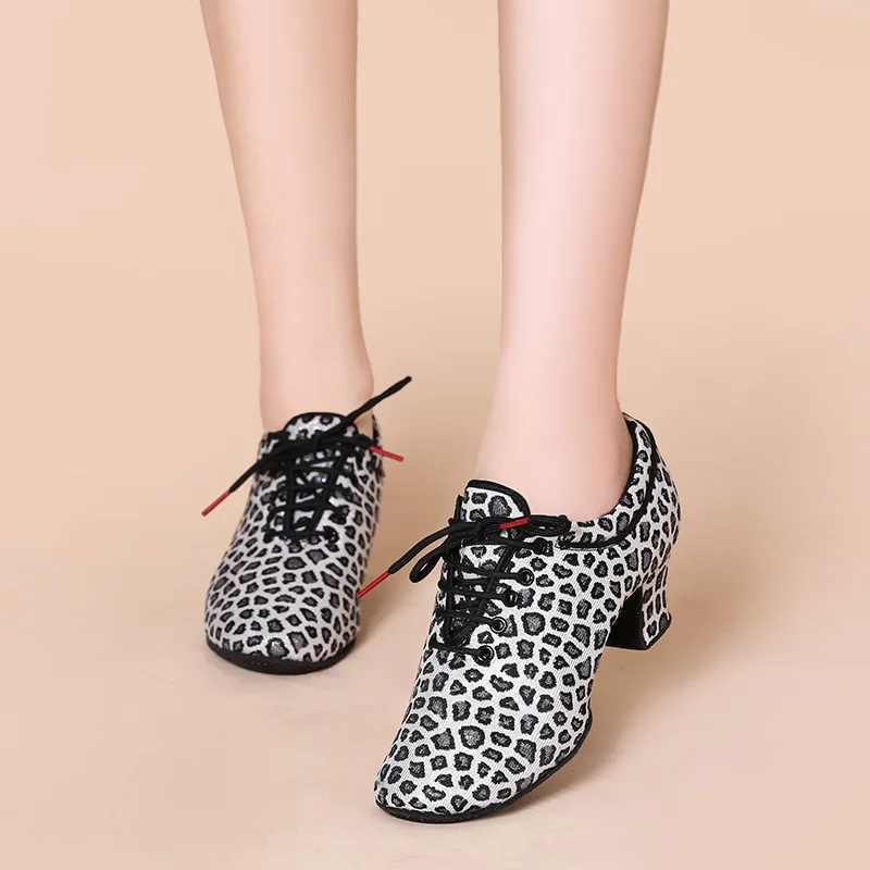 

Женская обувь для латинских танцев, 3,5 см/1,38 дюйма, резиновая подошва/шерстяная подошва, домашние танцевальные кроссовки на высоком каблуке