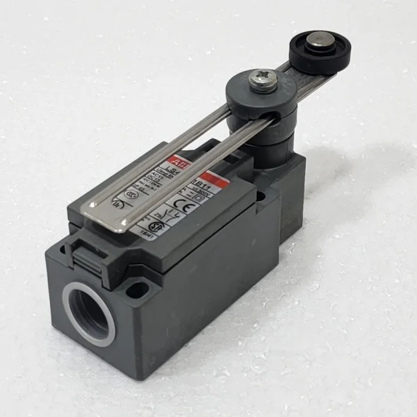 

Ls40p51b11 Limit Switch 1sbv010551r1211 350087309 Brand New Original Spot Plc