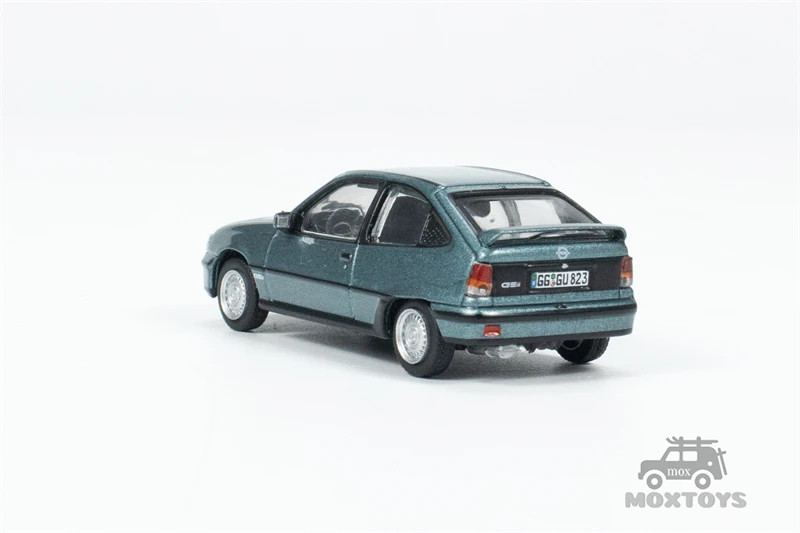 Tarmac Works 1:64 Opel Kadett GSi Green Metallic Diecast Model Car