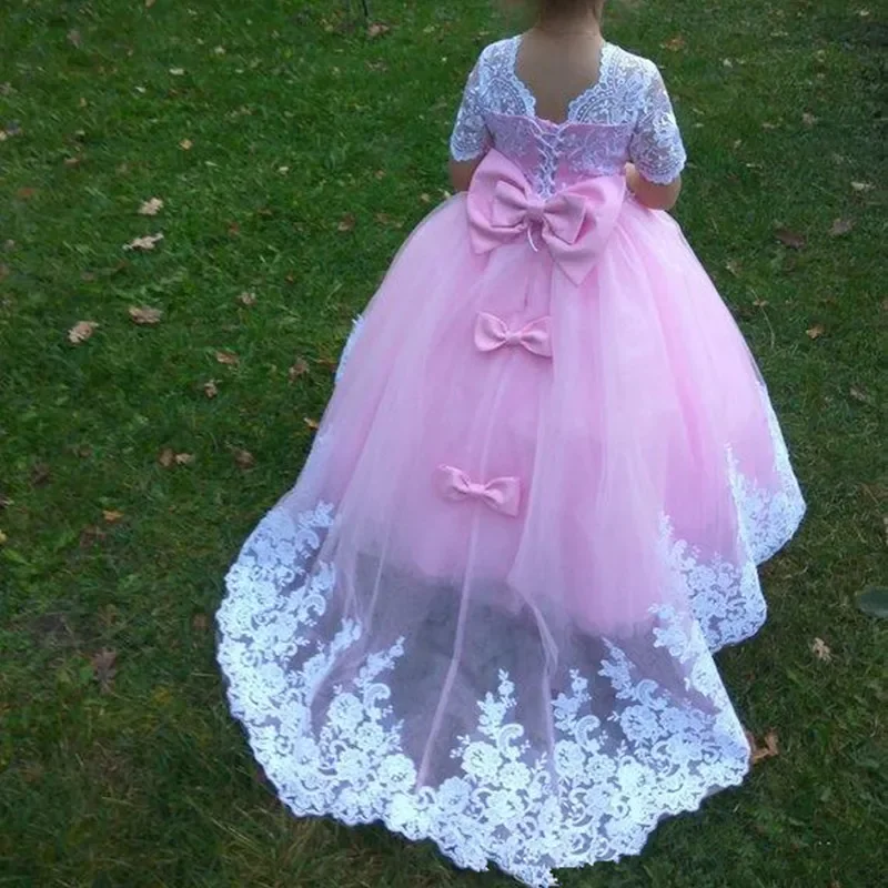 

Lace Lovely Flower Girl Dresses Vintage Short Sleeves Tulle Little Wedding Dresses Cheap Child Pageant Communion Gowns