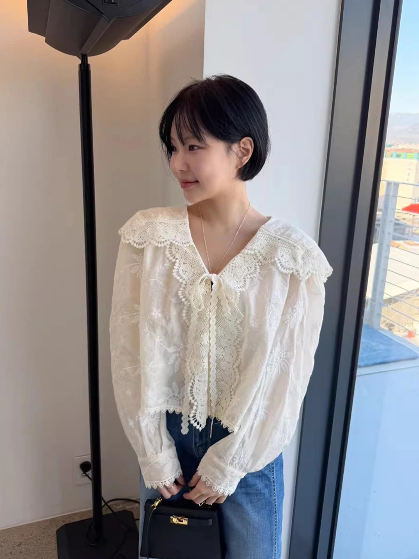 

Spring New Sweet Sle Heavy Embroidery Lace Long Sve Stand Collar ort irt Women's Top Comfortable Polyester Fiber