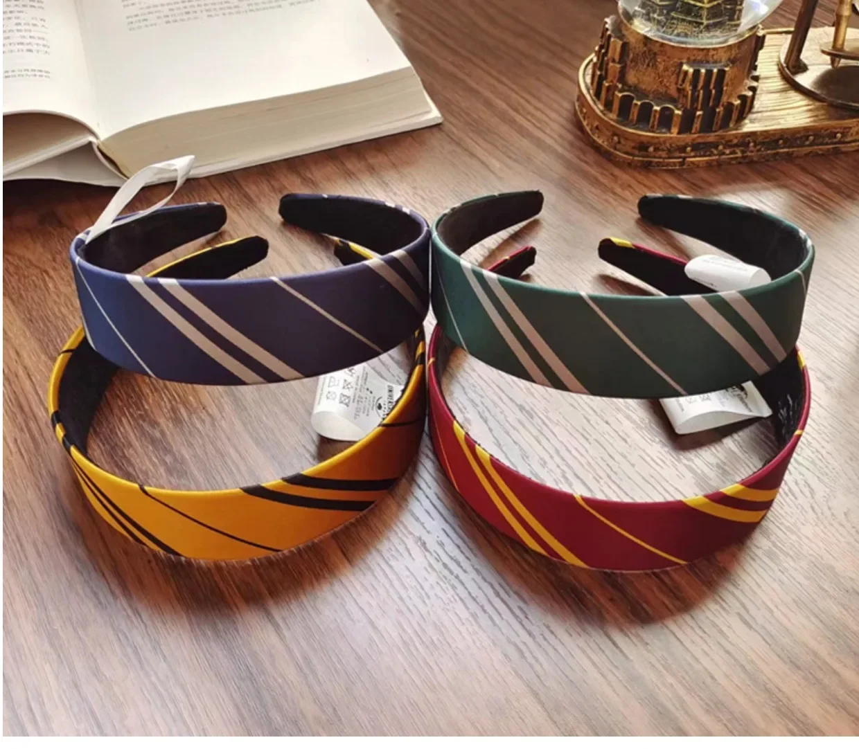 Slytherin تأثيري رئيس ارتداء حبل الشعر ، Scrunchie ، المعالج ، مدرسة السحر ، عصابة رأس ، أغطية الرأس ، اكسسوارات