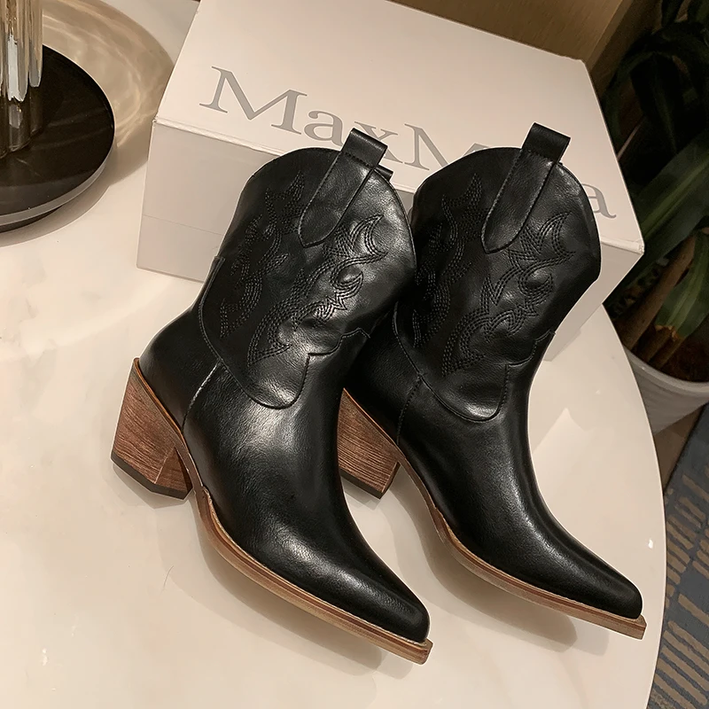 Plus Size 43 Women\'s Embroidered Western Short Boots Cowboy Cowgirl Boots Chunky Heel Platform Boots Women Western Shoes
