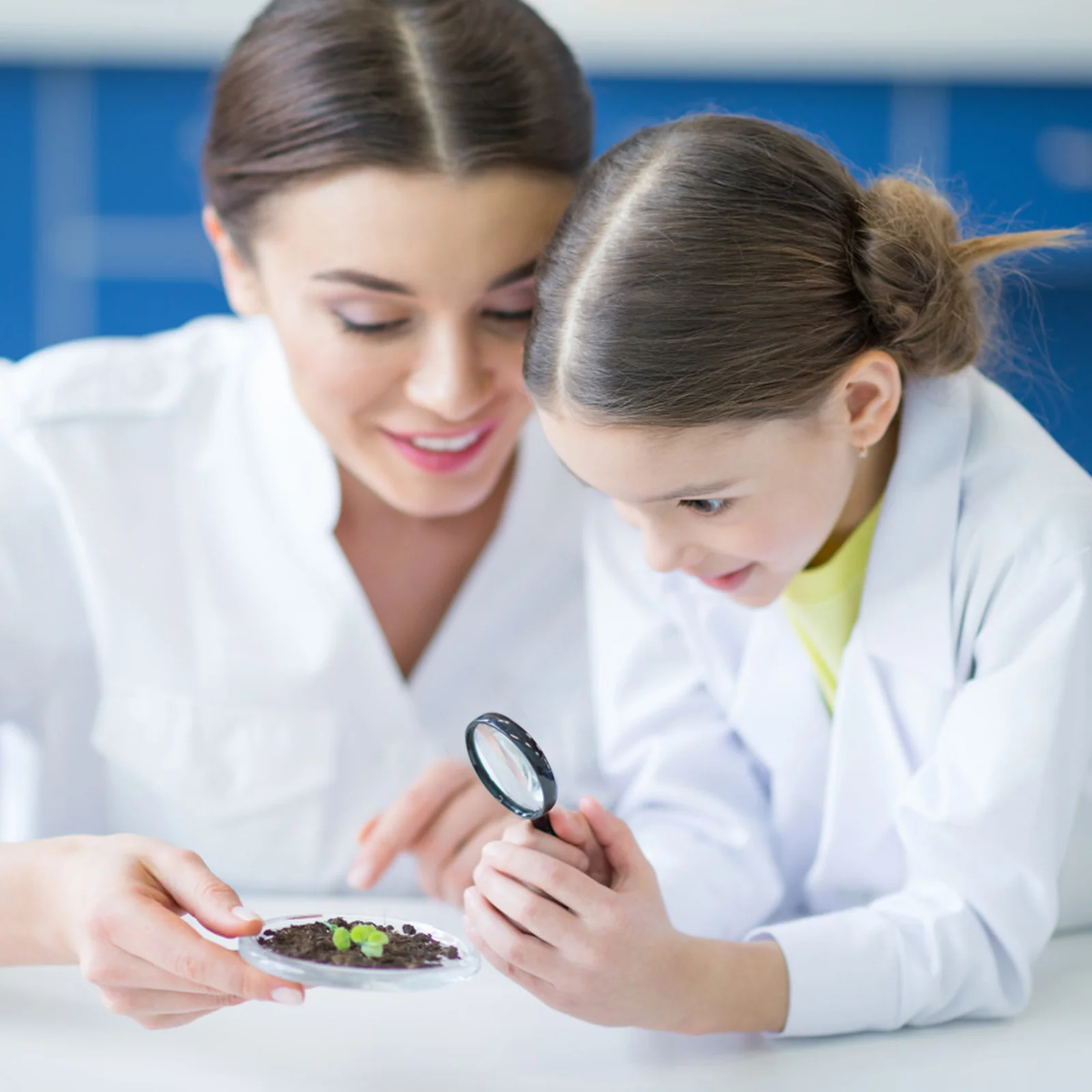 20Pcs Magnifying Glass Lens Premium Double Convex Portable Reading Magnifier for Seniors Newspaper Book Map Jewelry Inspection