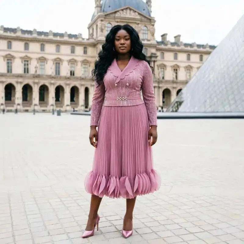 Elegantes Damenkleid in Schwarz mit Plissee, Langen Ärmeln, V-förmigen Revers und Schnürung, Frühjahr 2026 Neue Mode 2VF7S