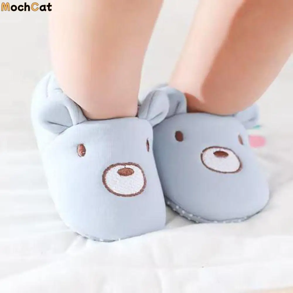 

Милая хлопковая детская обувь с животным узором, противоскользящие носки для новорожденных, обувь с ушками, мягкие детские напольные кроссовки, весна-осень