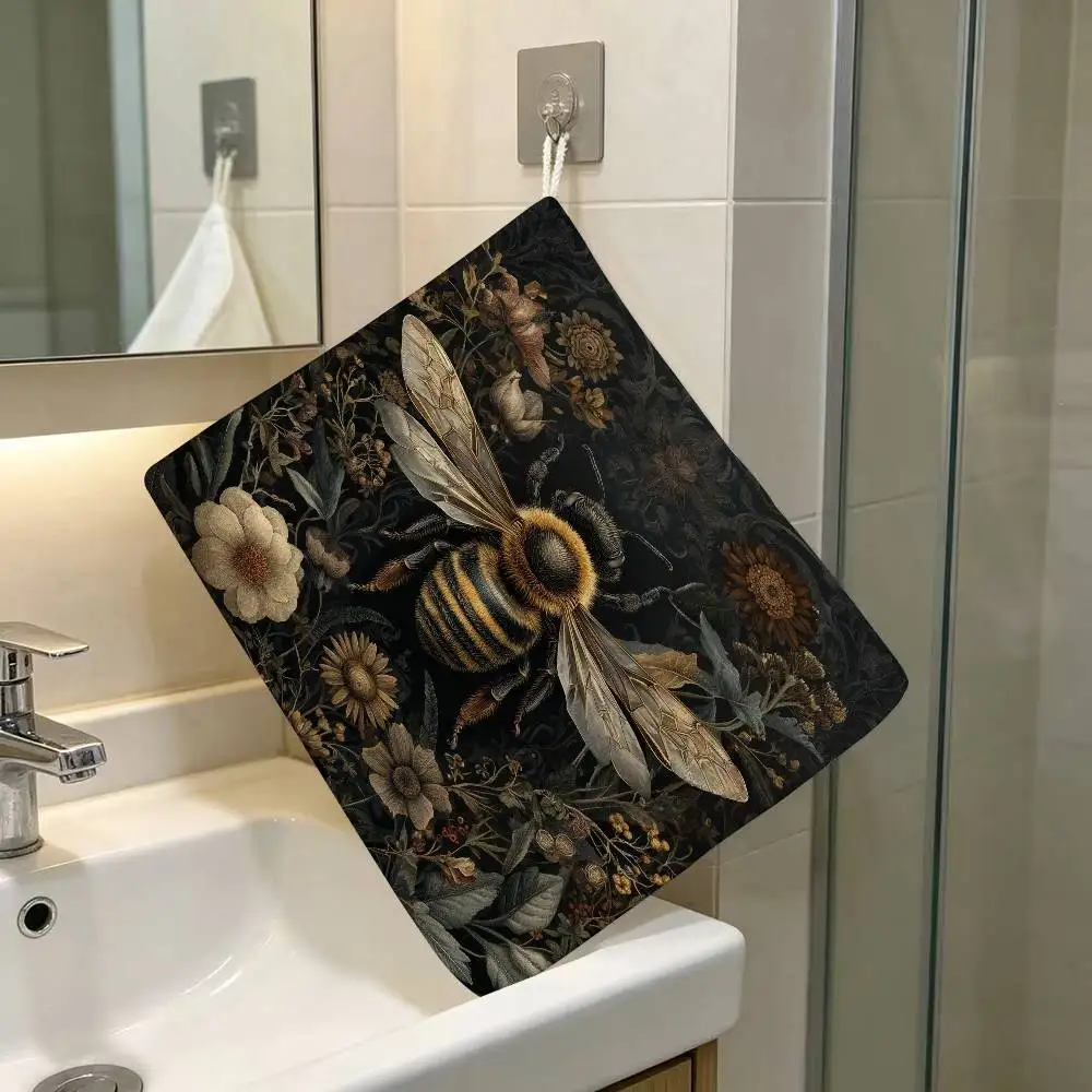 Mystical Vintage Bee Pattern Hanging Style Hand Wiping Towel Polyester Cotton Anti-fade For Indoor Kitchen Living Room