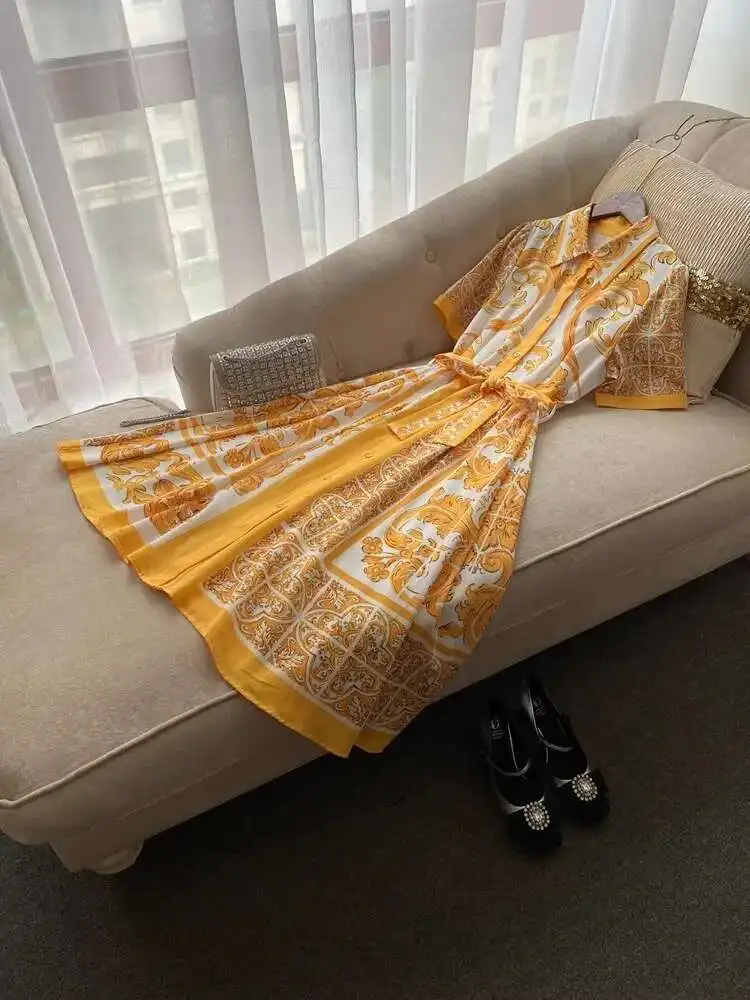 Summer Holiday giallo bianco porcellana stampa camicia dorata abito donna manica corta perle bottoni cintura stringata Midi Party Robe