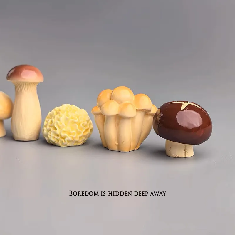 Cute Mushroom Desktop Decoration Japanese Style Small Ornament For Office Desk Computer Workstation Healing Home Decor