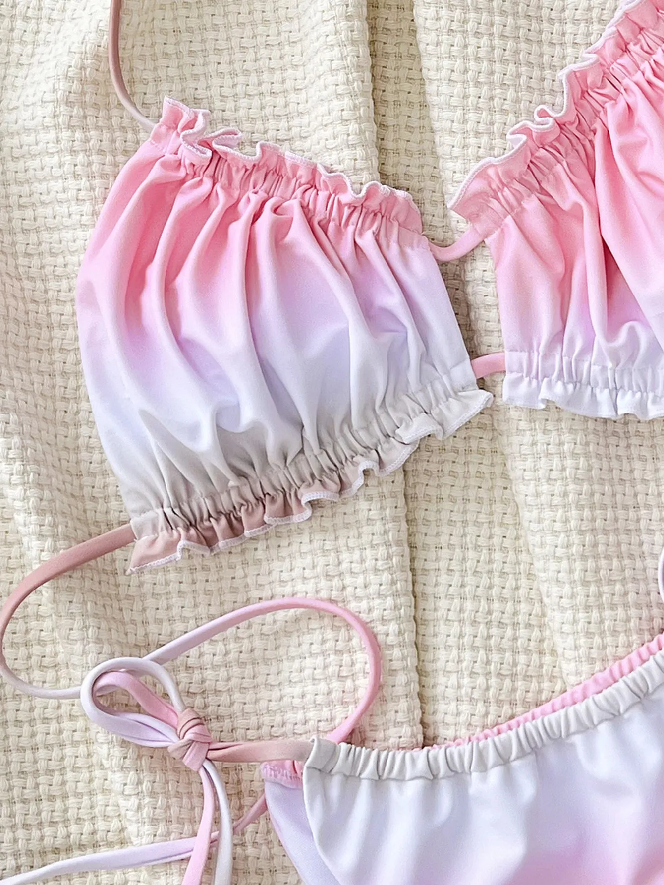 Sexy branco rosa gradiente babados conjuntos de biquínis duas peças cordão halter maiô biquini tanga fatos de banho tankini