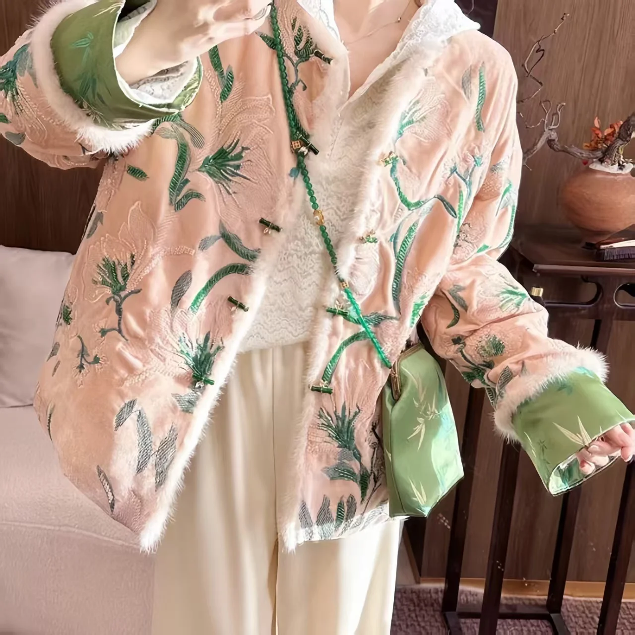 Women's Small Sequined Embroidery Chinese Style Cotton Jacket Single-Breasted Autumn Winter Fashionable Ladies Coat