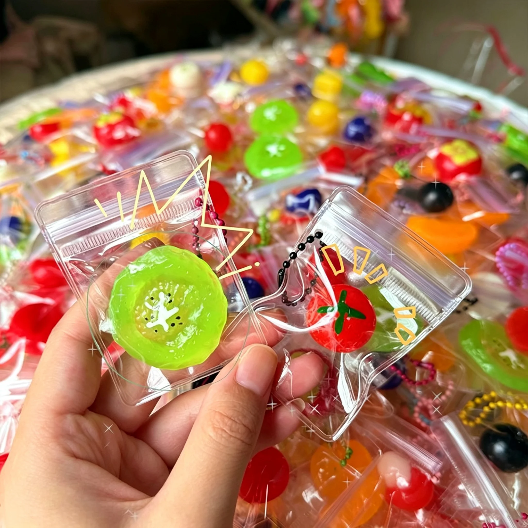 Adorable pendentif anti-stress en TPR en forme de fruit, emballage individuel, pendentif souple en silicone pour soulager la pression