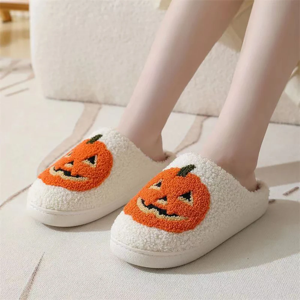 Devil Slide Sandal katun berbulu kotak-kotak rumah bordir pola Halloween sandal dalam ruangan antiselip hangat hadiah ibu labu