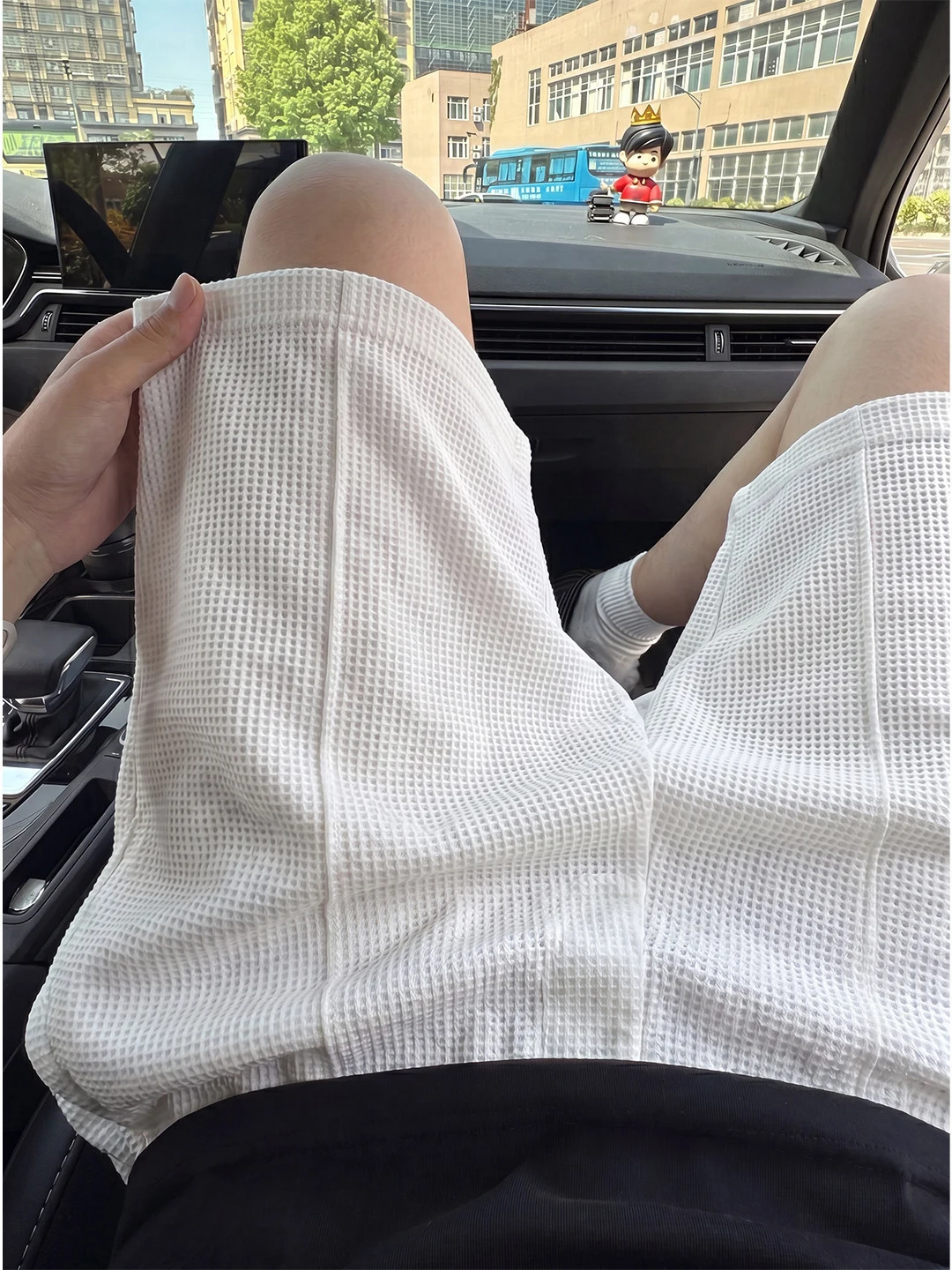 

White Quick Dry Ice Silk Men's Shorts American Style Casual Five-Quarter Length Summer Sporty Loose Fit Teen And Youth Shorts