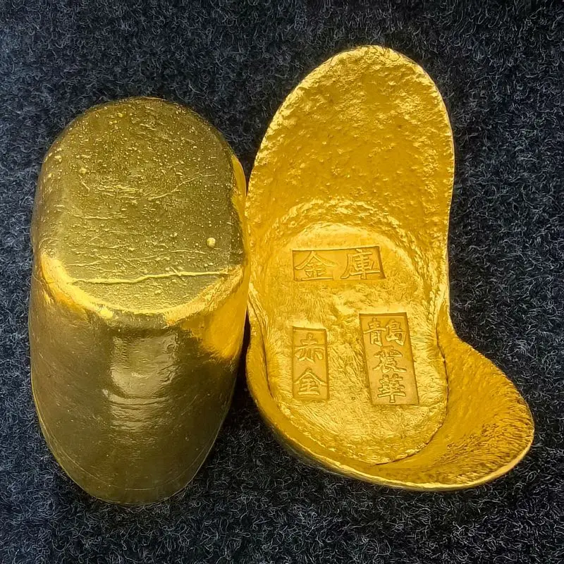 Handcrafted solid Qingdao Zhenhua gold ingot ornament