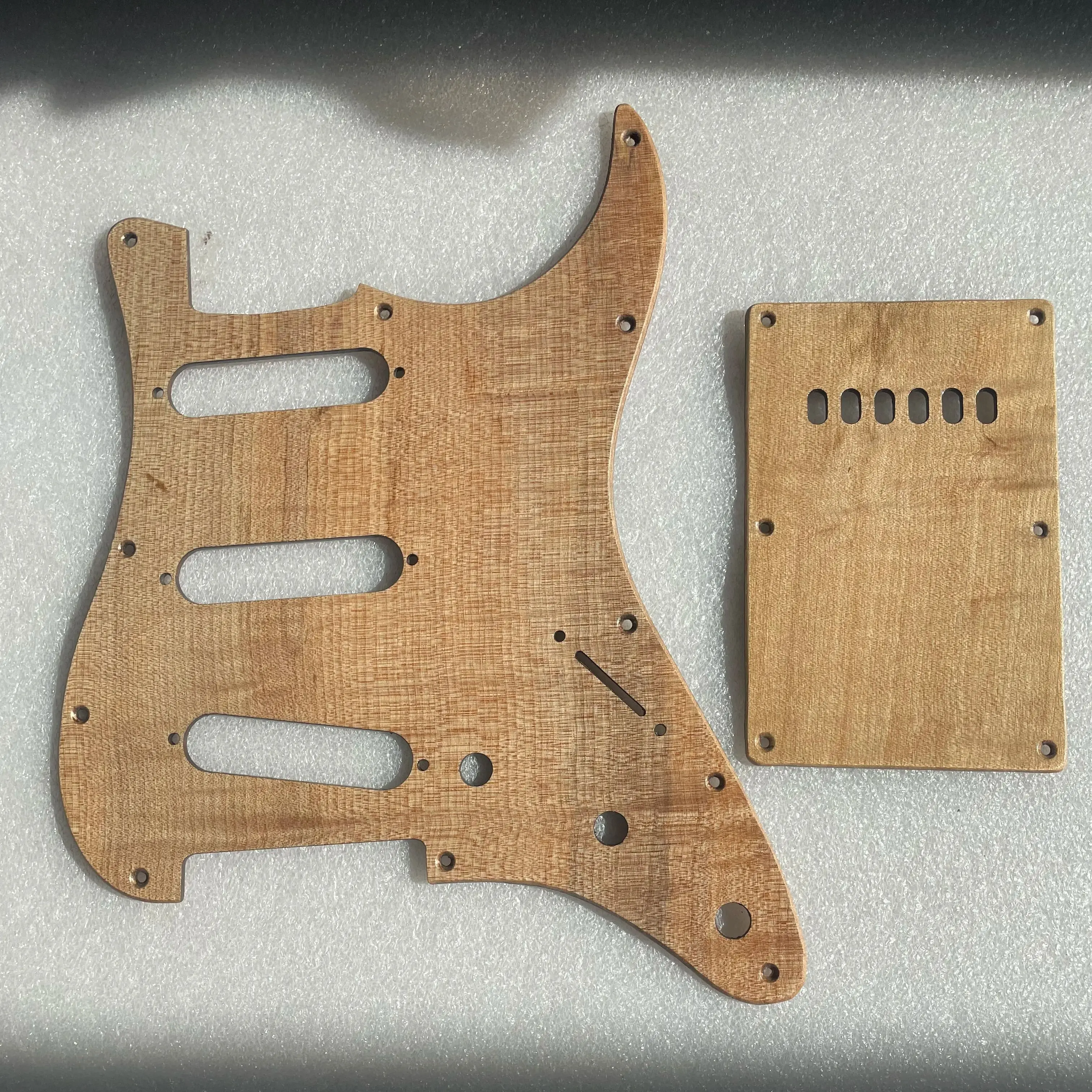 Flamed Maple Wood Guitar Pickguard, SSS Finished, Natrual Wooden Color, Pick Guard, Back Plate and Screws, A Set