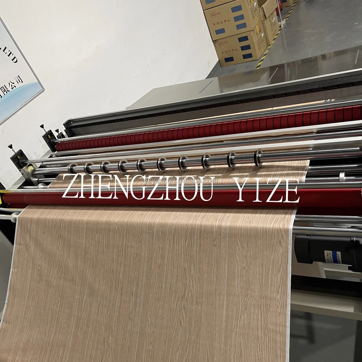 آلة قطع رغوة إيفا للتحكم الآلي في الكمبيوتر لآلة قطع الألواح البلاستيكية لفيلم الورق والجلد PE OPP