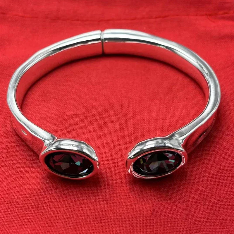 Jewelry Handmade Set Spanish metal mixed style bracelet series; luxurious, modern and vintage jewelry set. view 2