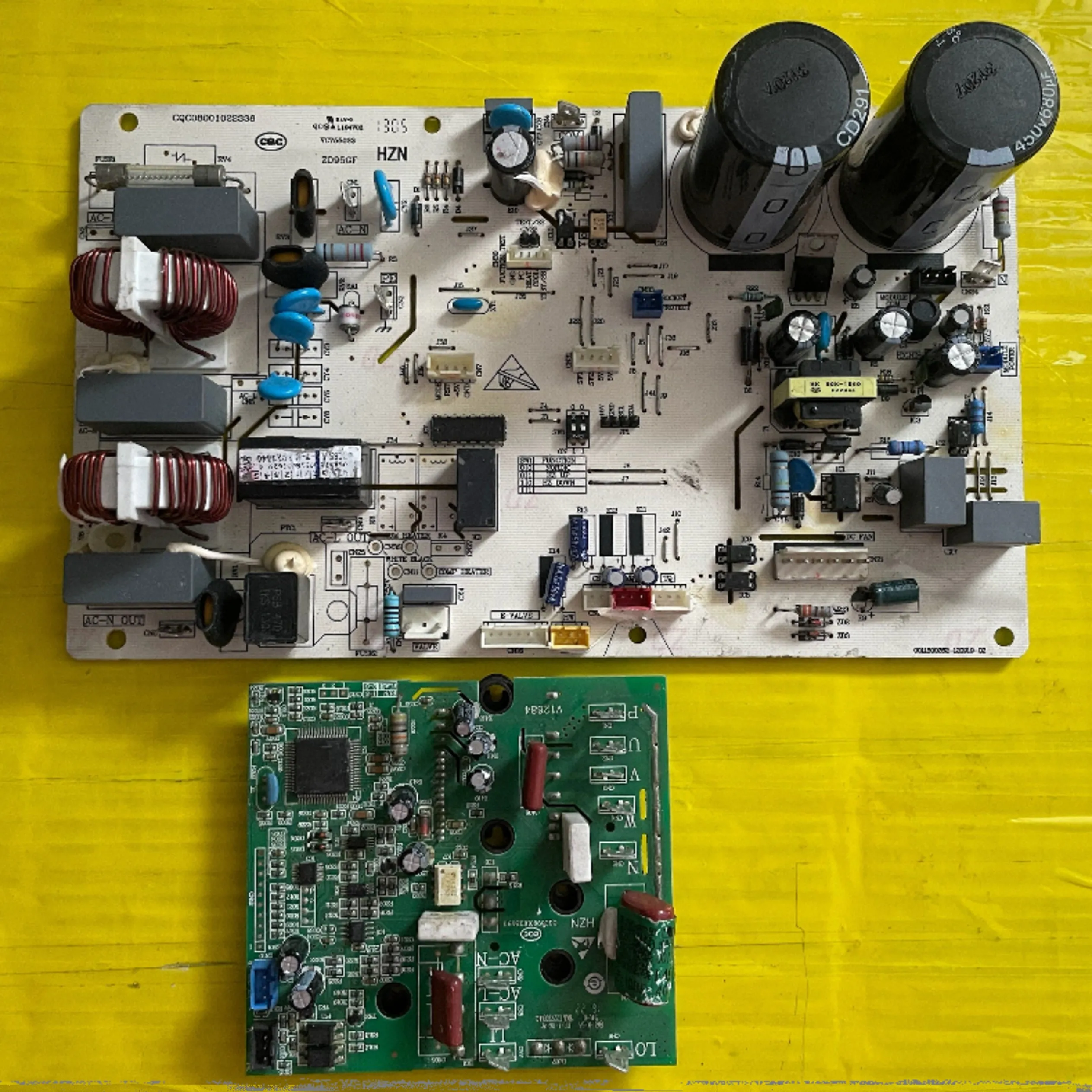 

0011800262Y Applicable to air conditioner computer board external machine KFR-35W/0622A control circuit