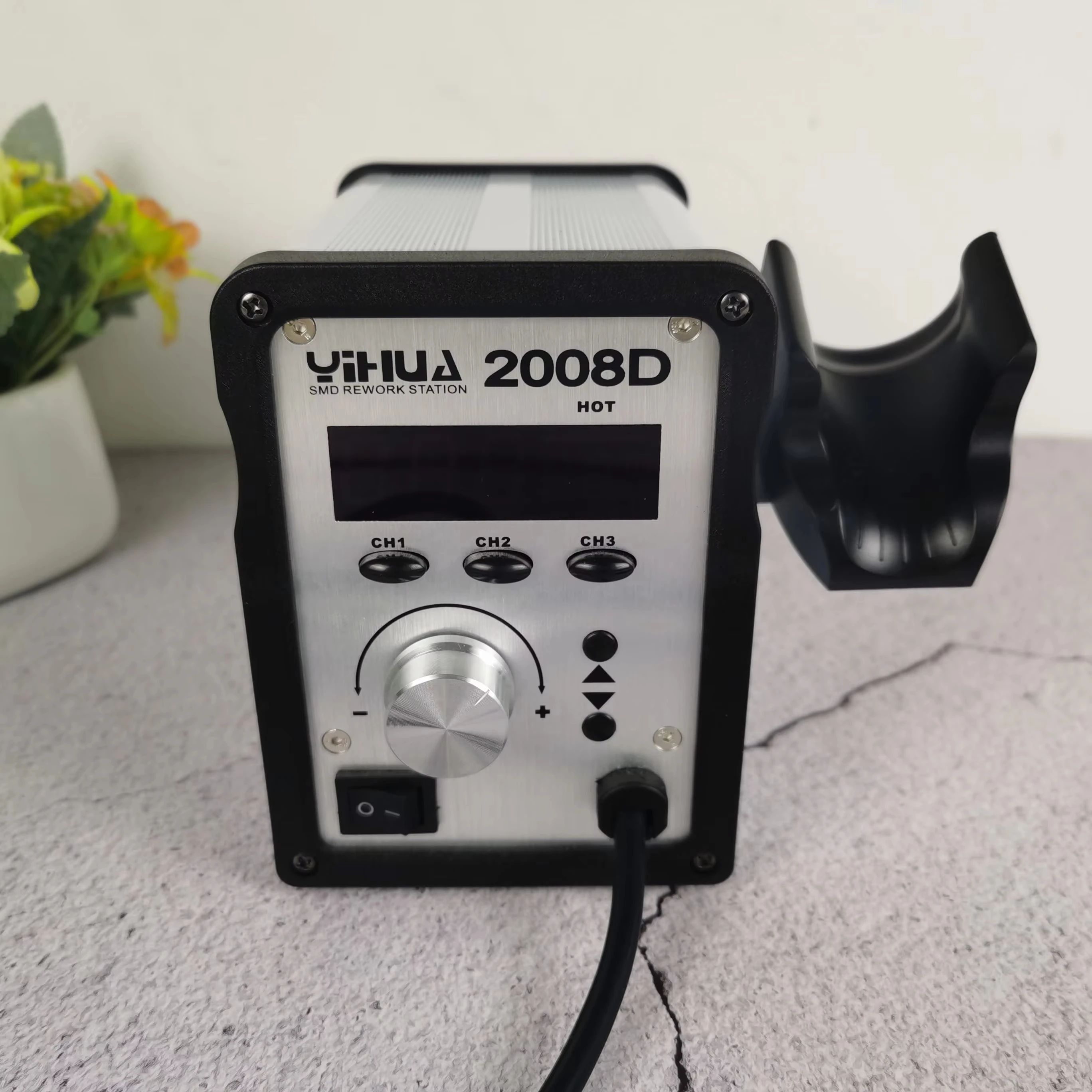 YIHUA 2008D Temperature Adjustable SMD Rework Station Hot Air Soldering Station hot air gun