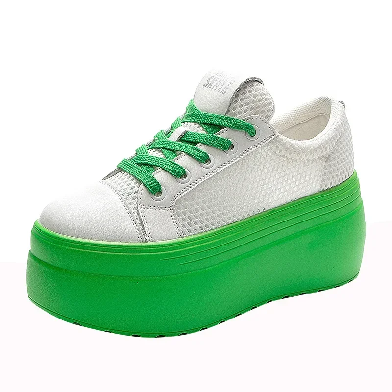 Casual small white shoes spring 2024 new thick sole height 8 cm loose cake shoes green personality collocation women sneakers