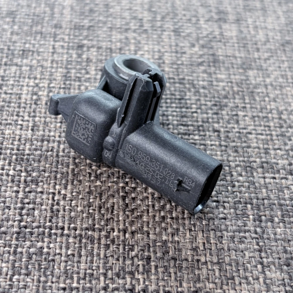 1S0959351 Collision Sensor for VW Touareg Lavida 2018-23 Caddy Gran Lavida Cross Lavida for Skoda Fabia Rapid Spaceback