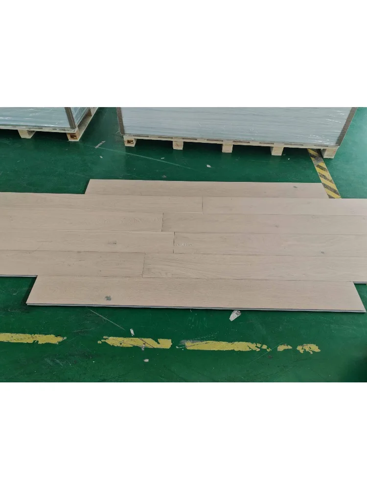 Customized version7mm 8mm PVC flooring, wood grain surface anti-skid function
