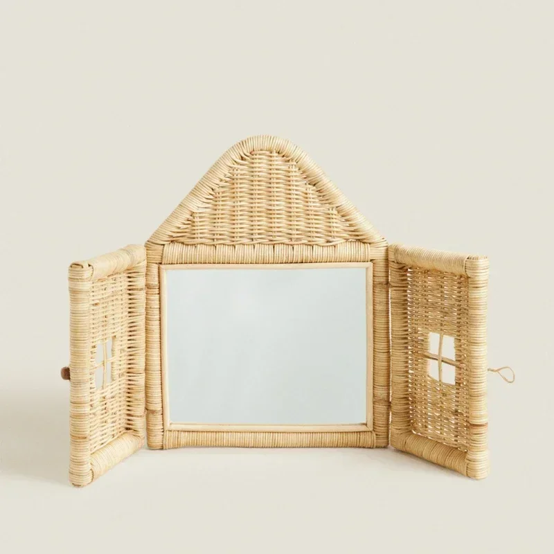 

Minimalist European style niche creative design with rattan shaped cottage mirror Hot sales