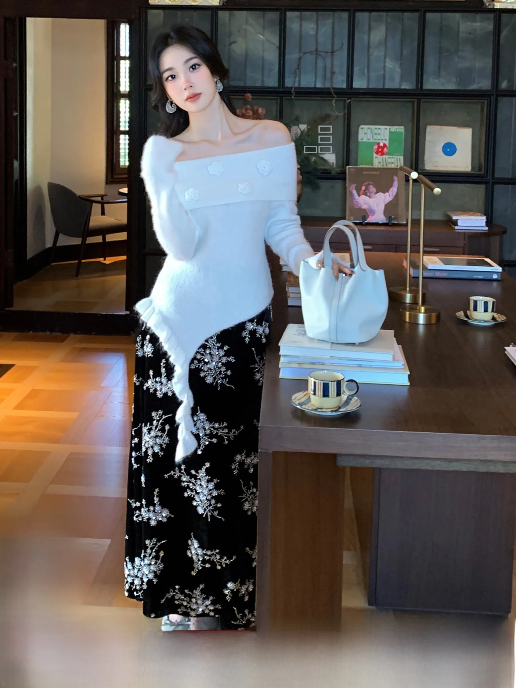 

Элегантная бархатная юбка с высокой талией, пайетками и стразами, А-силуэт, миди, для женщин, для повседневной носки и офиса