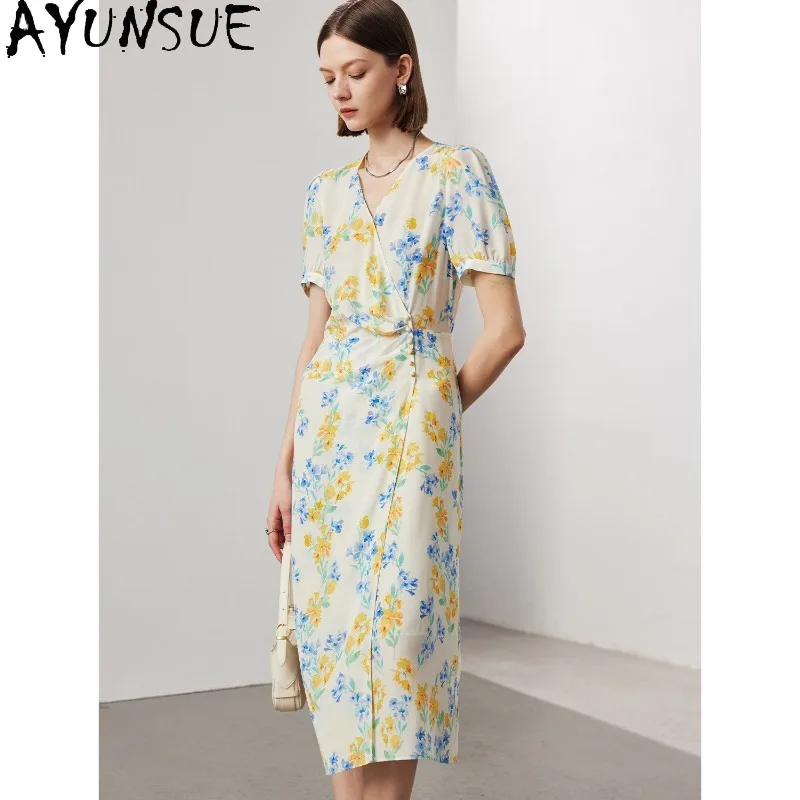 

AYUNSUE 100% Натуральные шелковые платья из тутового шелкопряда для женщин: Стильные длинные платья с V-образным вырезом, летние платья 2026, элегантная женская одежда. Платье.