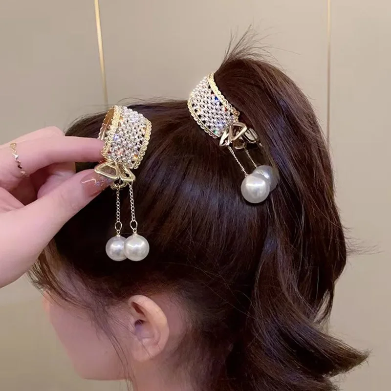 

6Pcs/Lot High Ponytail Buckle Magic Hair Clip Back Head Pearl Rhinestone Claw Anti-Sloughing Accessories Care Styling HA2556