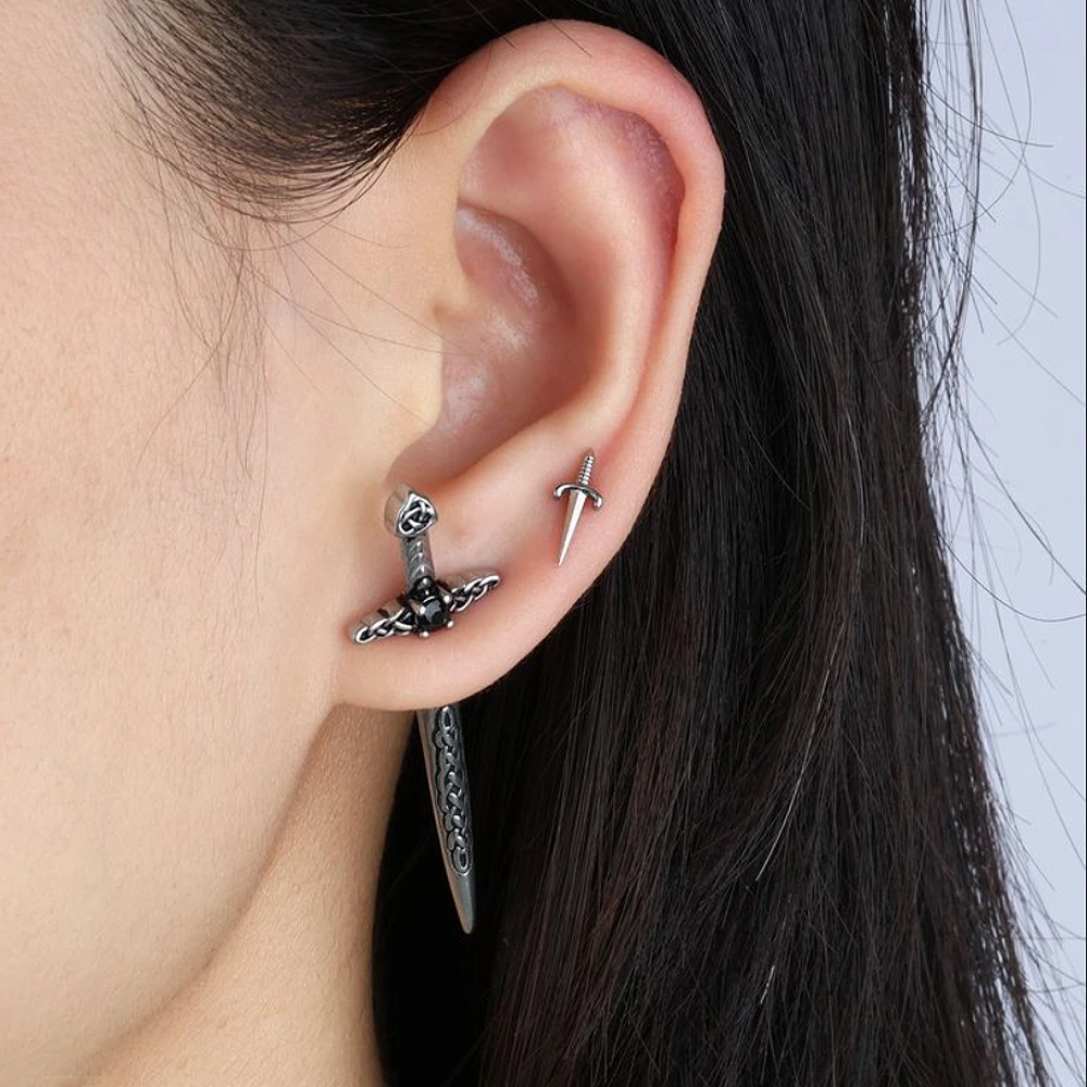 1/2PCS Hip Hop Cross Sword Stud Earrings Labret For Women Classic Crystal Stone Pistol Straight Stud Gun Stud Cartilage Jewelery