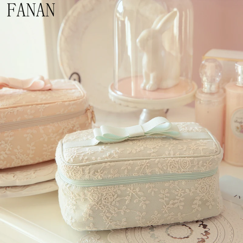 

Travel Large Capacity Make Up Storage Cosmetic Bags for Women Japanese Style Sweet Ice Cream Color Lace Handheld Makeup Bag