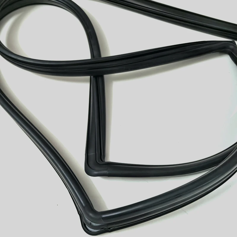 For Nissan Patrol Y60 Windshield Weatherstrip 72710-08J10 Patrol Safari Y60 Front Windshield Rubber Sealing Strip Accessories - Image 6