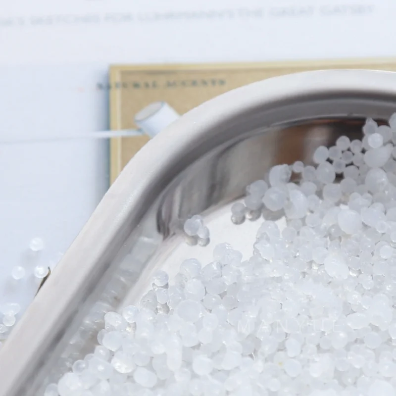 إضافات البارافين تقلل من فقاعات ندفة الثلج وزيادة وقت حرق وكذلك رفع متطلبات صلابة الشموع #2