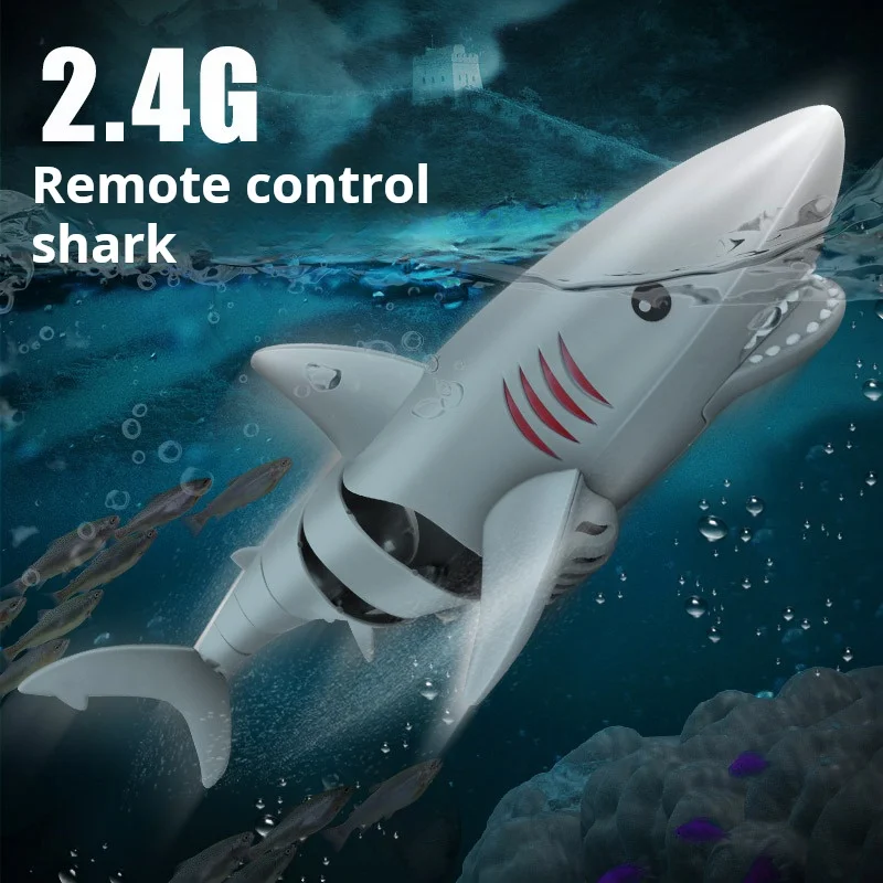 2.4G Electric Shark 360 ° Rotating Diving Waterproof Remote Control Shark Simulation Great White Shark Model Toy Children\'s Gift