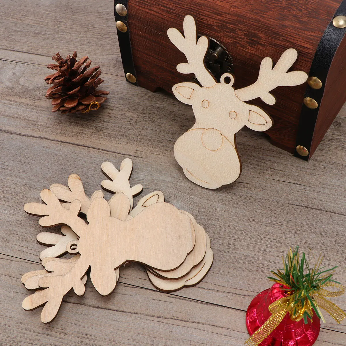 

10Pcs Wooden Reindeer Head Hanging Pendant Christmas Decorative Props for Tree Home Garden Yard Indoor Outdoor Holiday