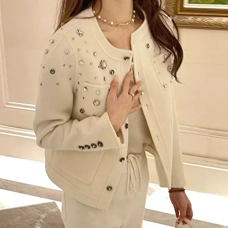 Chaqueta de Cachemira de dos caras para mujer, chaqueta blanca informal de lana con bolsillos y cuello redondo, bordada con diamantes, moda de