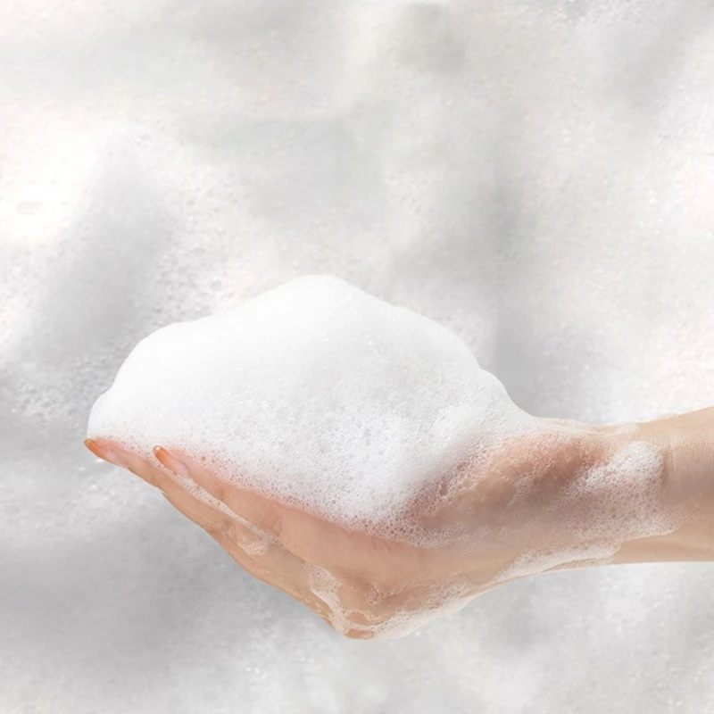 جل الاستحمام المعطر رغوة حريرية منتعشة ومرطبة ولطيفة وطويلة الأمد للنساء