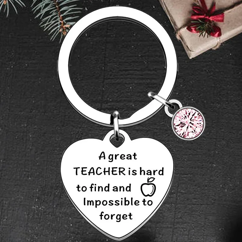 New A great teacher is hard to find Teacher Keychain Teachers ' Day gift  Key chain Keyring Holder Teacher Appreciation Gifts