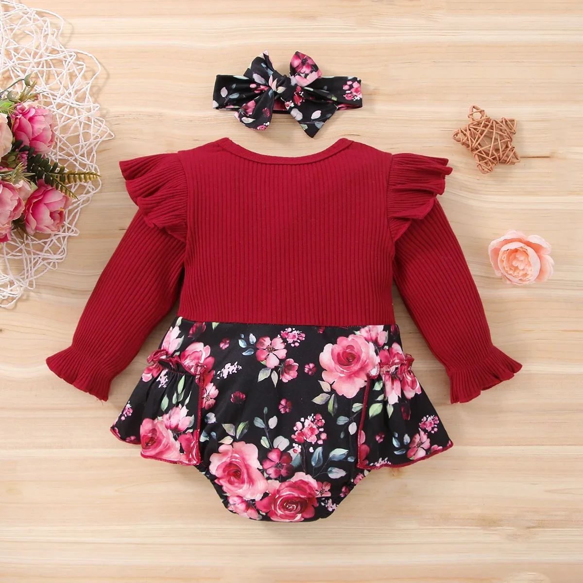 PatPat 2pcs Baby Girl Red Ribbed Ruffle Long-sleeve Splicing Floral Print Skirted Romper Set Soft and Comfortable