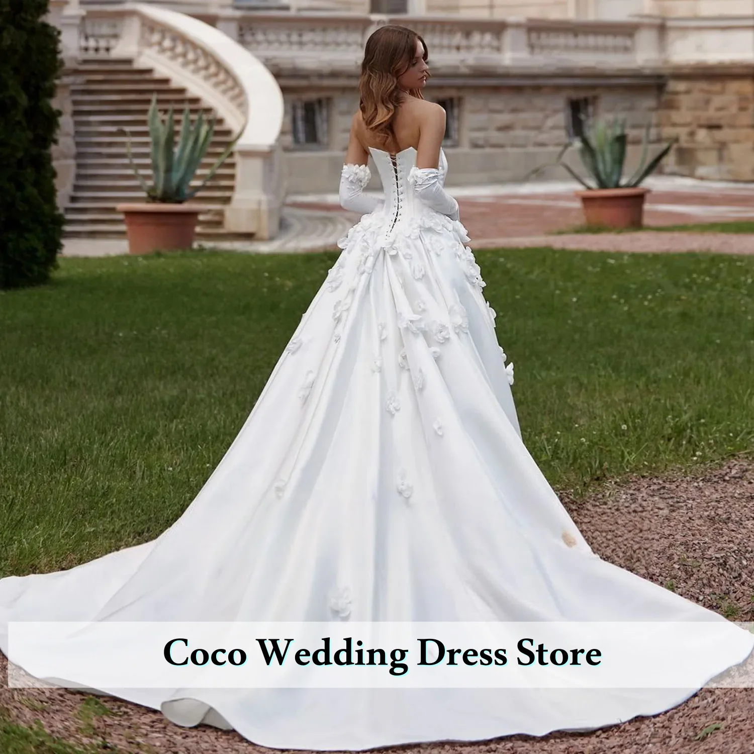 تخصيص الأبيض مذهل حمالة العنق الساتان الزفاف نمت مع الزهور ثلاثية الأبعاد ألف خط فساتين الزفاف الدانتيل Vestido De Noival