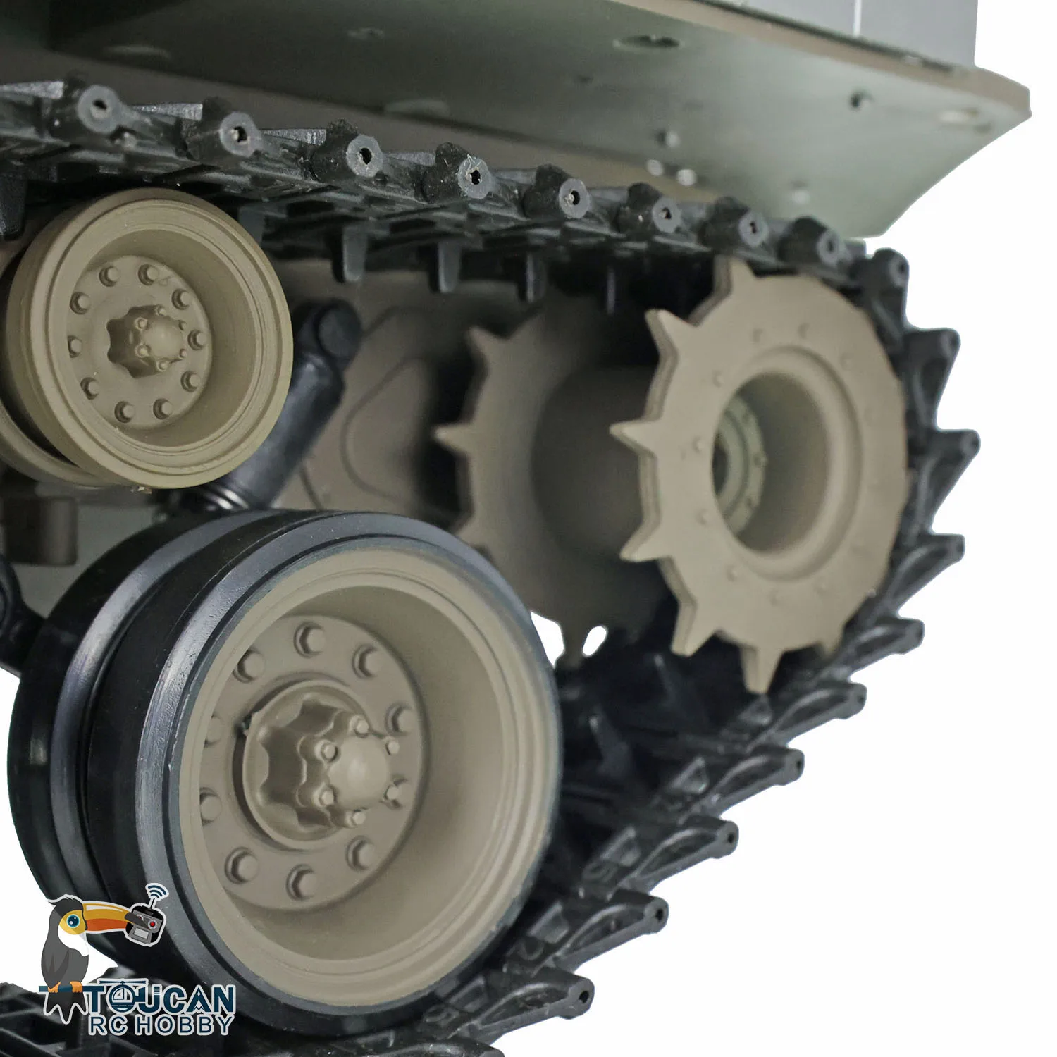 2.4Ghz Henglong 1/16 7.0 Plastic Walker Bulldog RC Tank 3839 360 Turret Smoke Effect Military Boy Toys TH17324-SMT7