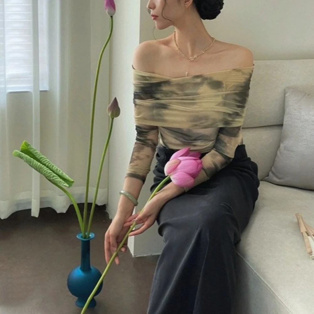 Twotwinstyle hit cor emendado dobras t camisa feminina slash neck manga longa emagrecimento férias design camisetas femininas moda nova