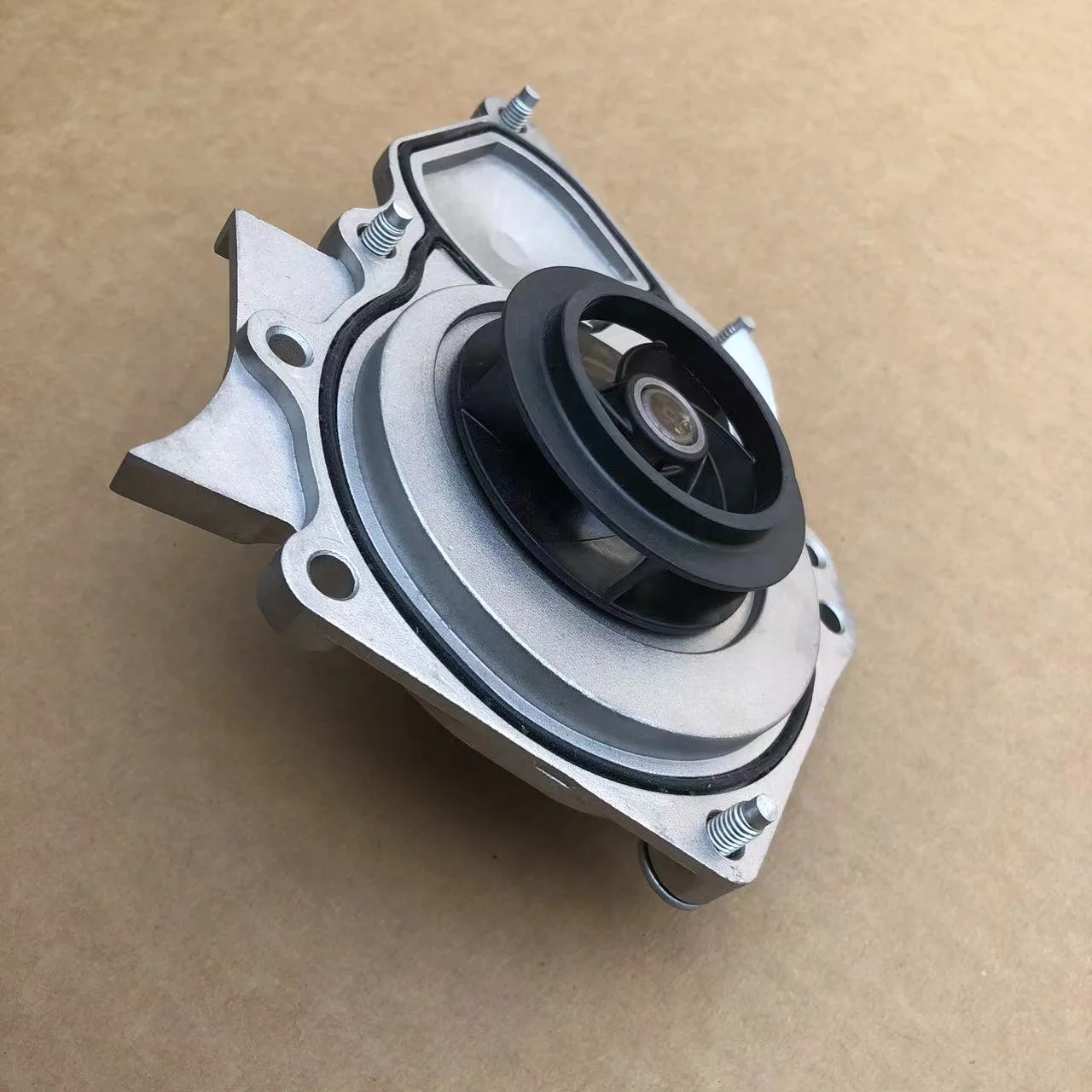 Per B8 Q5 A4 EA888 06K121009K 06K121009 06L121011 06L121011F Testa della pompa dell'acqua di alta qualità 06K121011